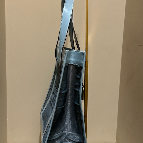 Gucci By Tom Ford Blue Mesh Tote with Pouch - Picture 12 of 12